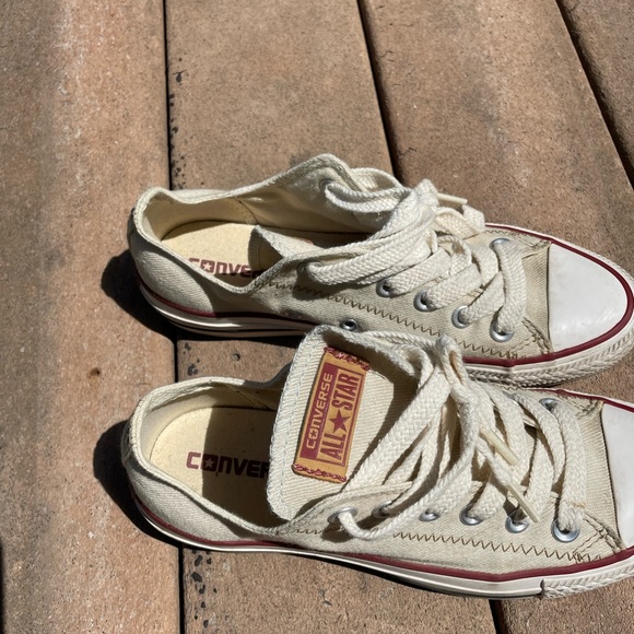 Low Top Converse All Stars in Natural Ivory - Picture 3 of 4
